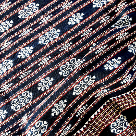 Vintage Indonesian Savu Ikat traditional ceremonial handwoven shoulder cloth, ikat blanket, ikat throw, wall hanging